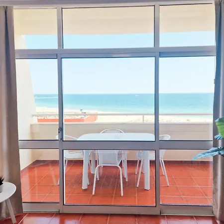 Rocha Varandas Sunny